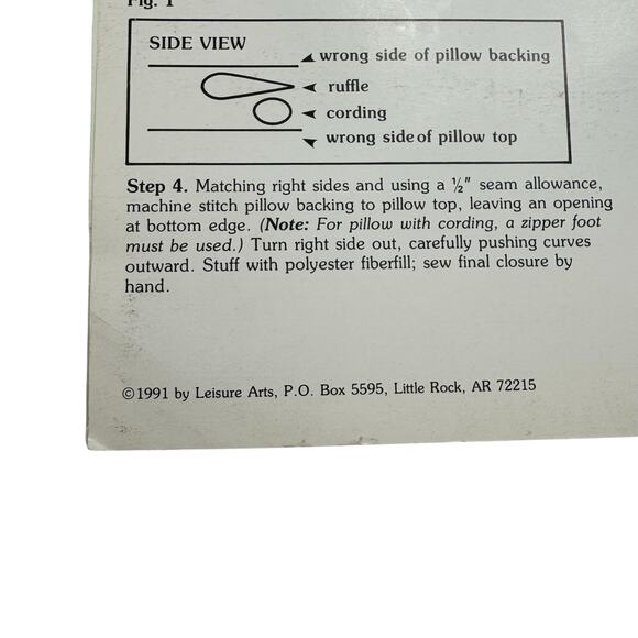 Vintage LEISURE ARTS Pepperminis Cross Stitch Leaflet Vicki Howard Christmas - Picture 3 of 3